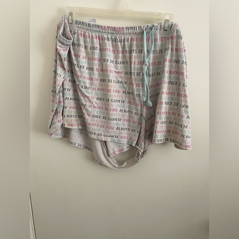 Be kind sleep shorts (used)